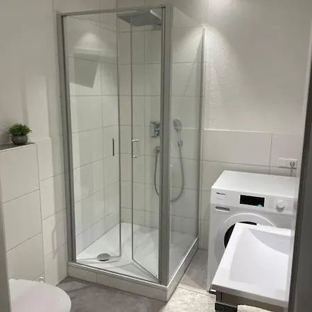 شقة Ferienwohnung Mit Wohlfuhleffekt *